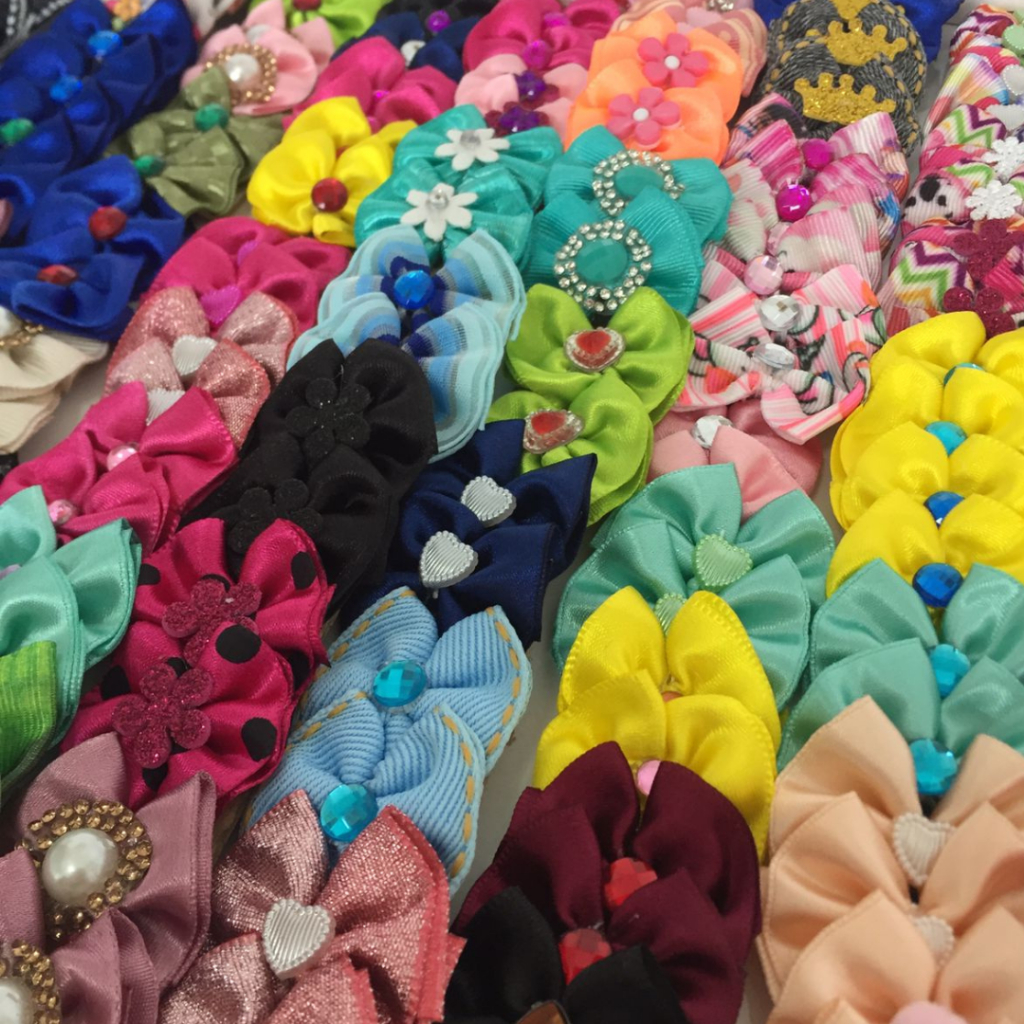 Kit Laço Pet P com 100 ou 24 unidades/Pet Shop/ Banho e Tosa em Oferta na Shopee