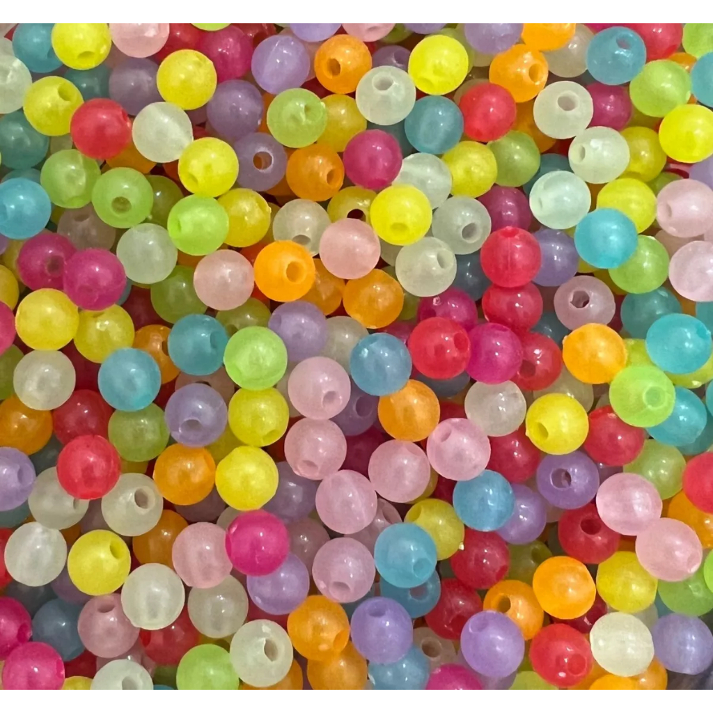Miçanga Infantil Neon Brilha No Escuro Aprox. 390 Pçs em Oferta na Shopee