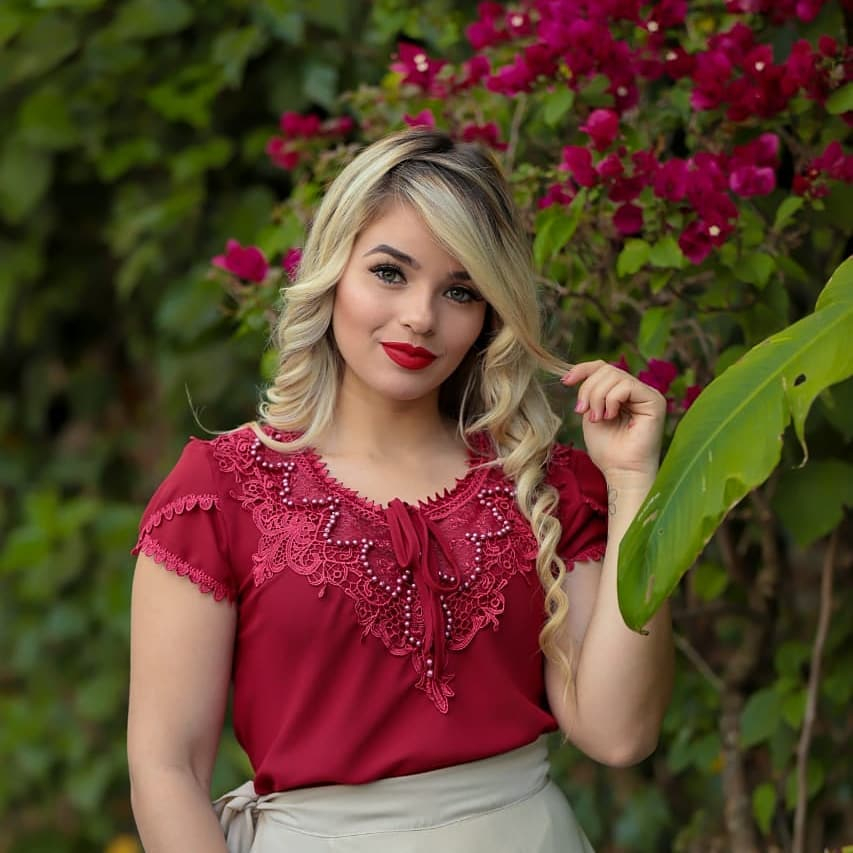Blusa Camisa Plus Size G2 Vinho (Bordô) Manga Curta Renda Social Moda Evangelica Laço bordada pérola