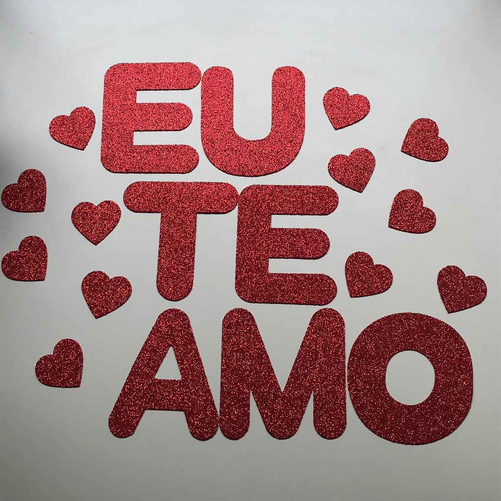 Escrita Eu Te Amo No Eva com Glíter + Corações Como Na Foto em Oferta na Shopee