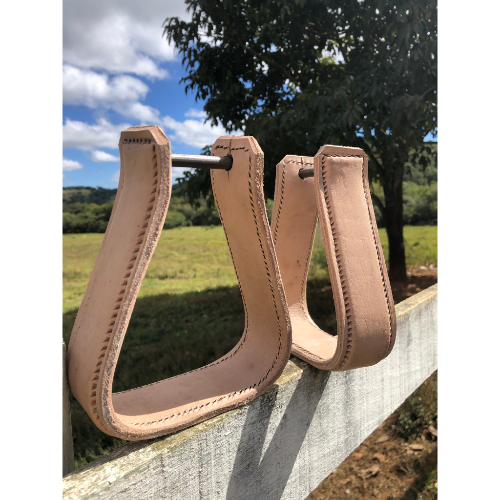 Estribo Estrivo para Selas Americanas Australiana Cor Natural