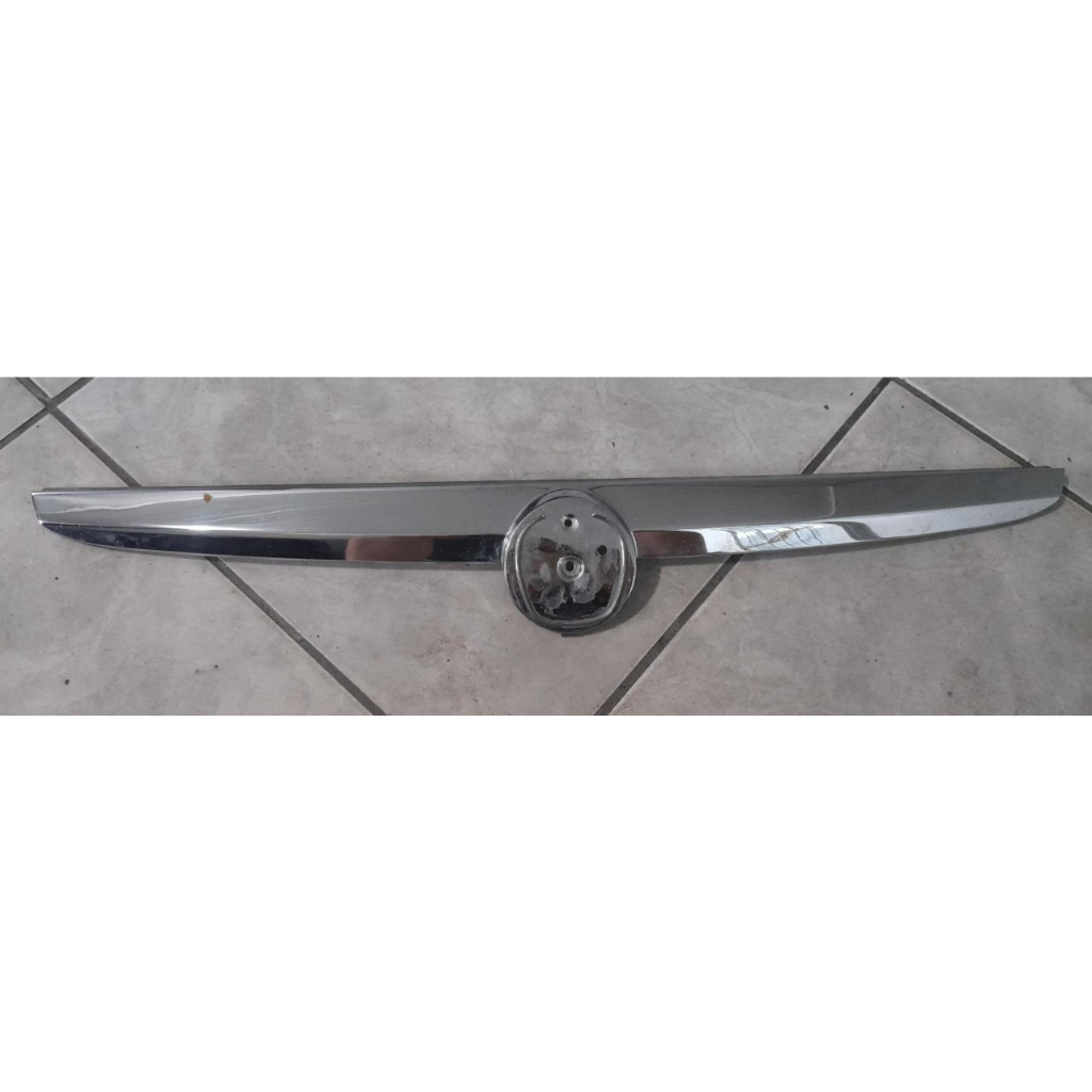 GRADE DIANT CROMADA FIAT PUNTO 15 ORIGINAL OFERTA usada