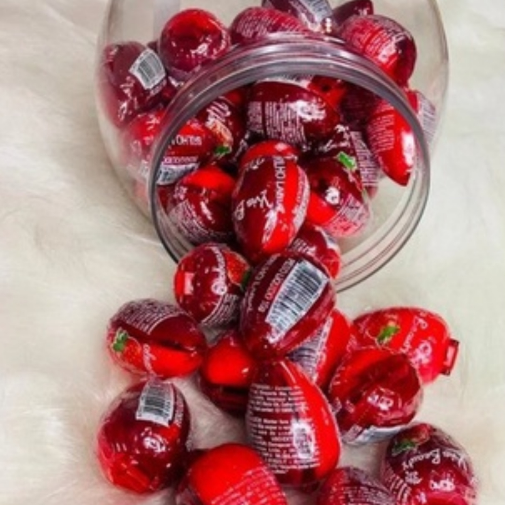 Batom Brilho Labial Moranguinho C/10 UNIDADES infantil Cheirinho de Morango em Oferta na Shopee