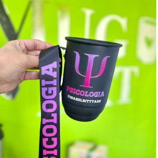 Caneca de alumínio preto fosco + tirante (Quis mexer com a minha cabeça logo eu que faço psicologia) em Oferta na Shopee