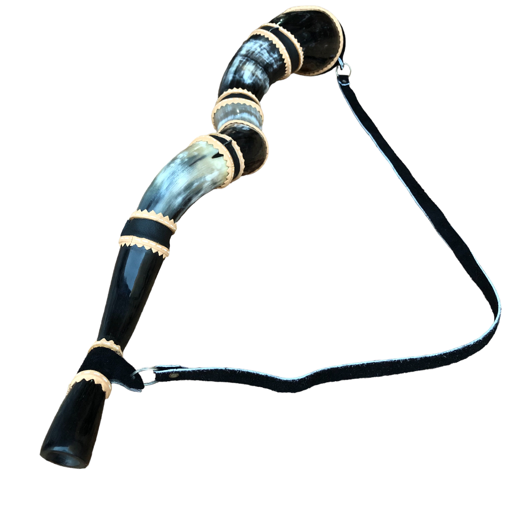 Berrante Profissional De Alça De Couro Com 5 Chifres De Boi e emendas de couro