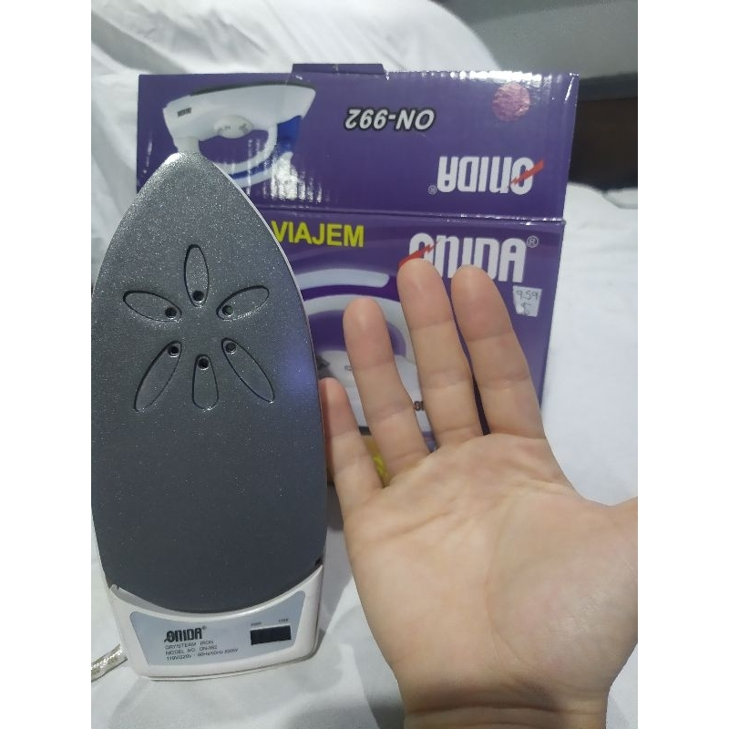 FERRO DE VIAGEM A VAPOR BIVOLT