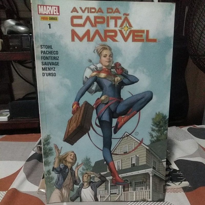 HQ/A Vida da Capitã Marvel Nª1