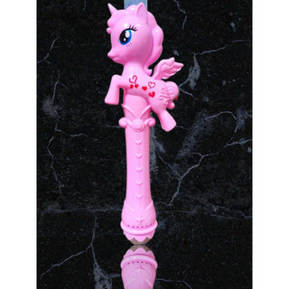 ESPADA DE BRINQUEDO DE FORMA UNICÓRNIO / COM LUZES E SOM / MODELO MUITO BONITINHO E FOFINHO