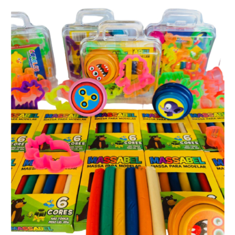 20 Maleta Acrilica + 20 Cortador + 20 Cxs De Massinha De Modelar +20 Ioio Festa Lembrancinha Prenda em Oferta na Shopee