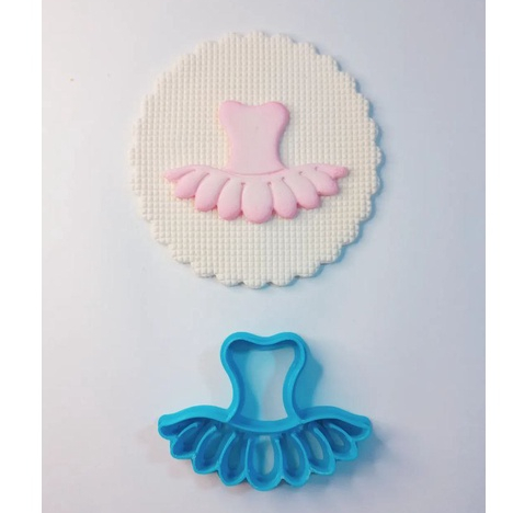 Cortador vestido Bailarina 3cm x 5cm para pasta americana