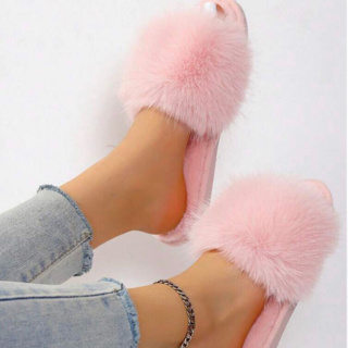 Pantufa feminina de pelúcia premium pes conforto em Oferta na Shopee