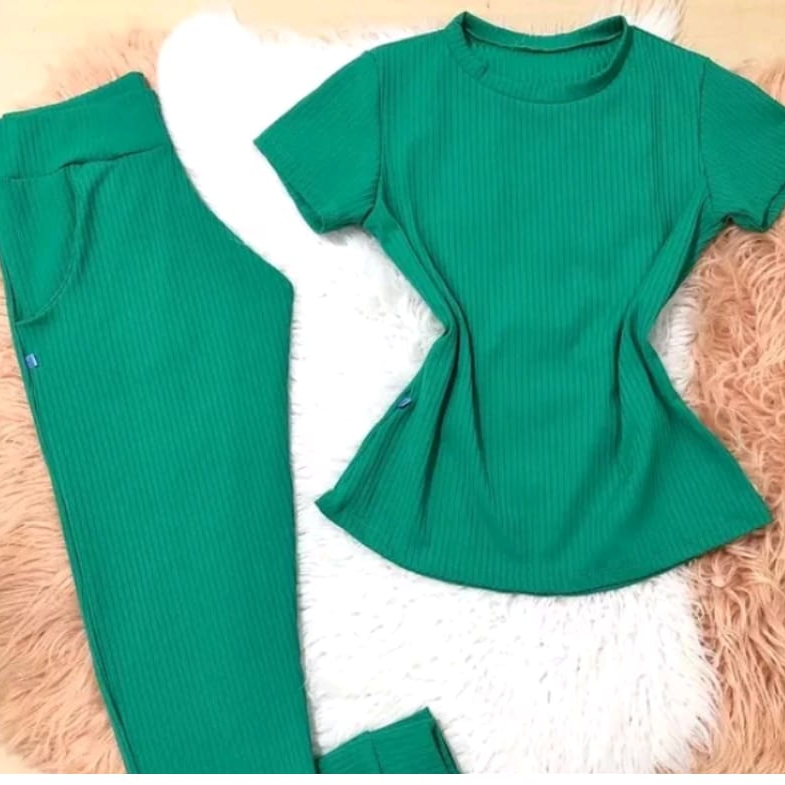 Conjunto canelado calça Jogger e blusa tendencias Blogueira