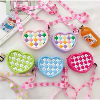 Bolsa infantil Coração com alça