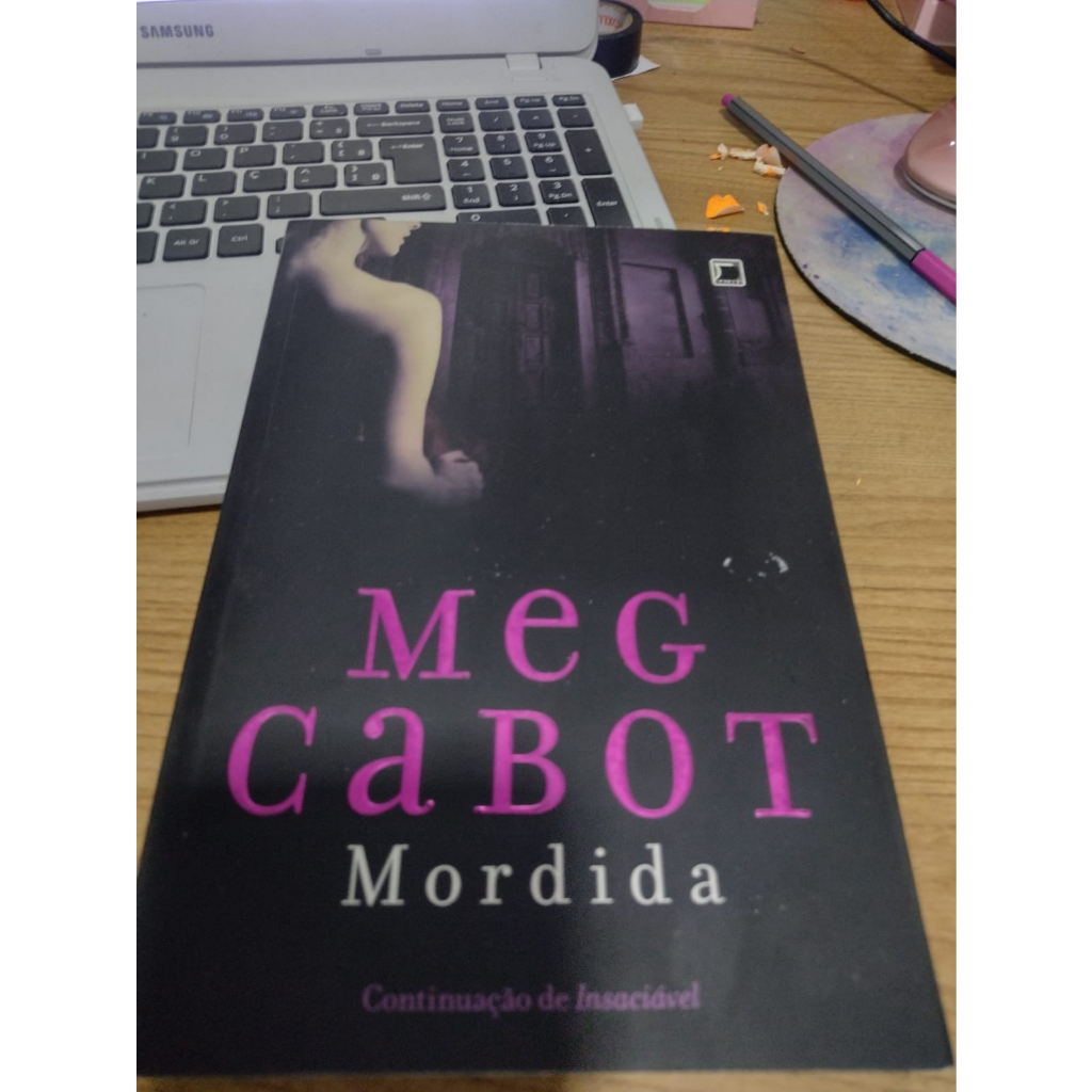 MORDIDA - MEG CABOT - DESAPEGO DE LIVROS