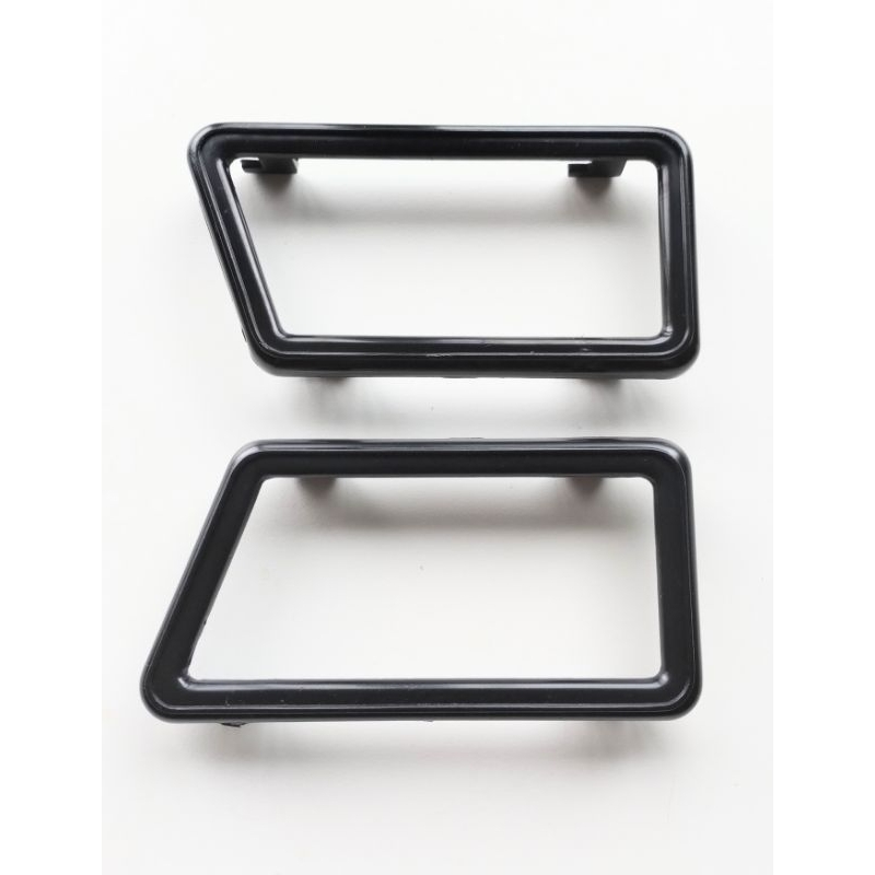 Moldura Aro Da Maçaneta Interna Gol Parati Saveiro Voyage Santana Geração Quadrados Dimensões: 6 x 2 x 12 cm em Oferta na Shopee