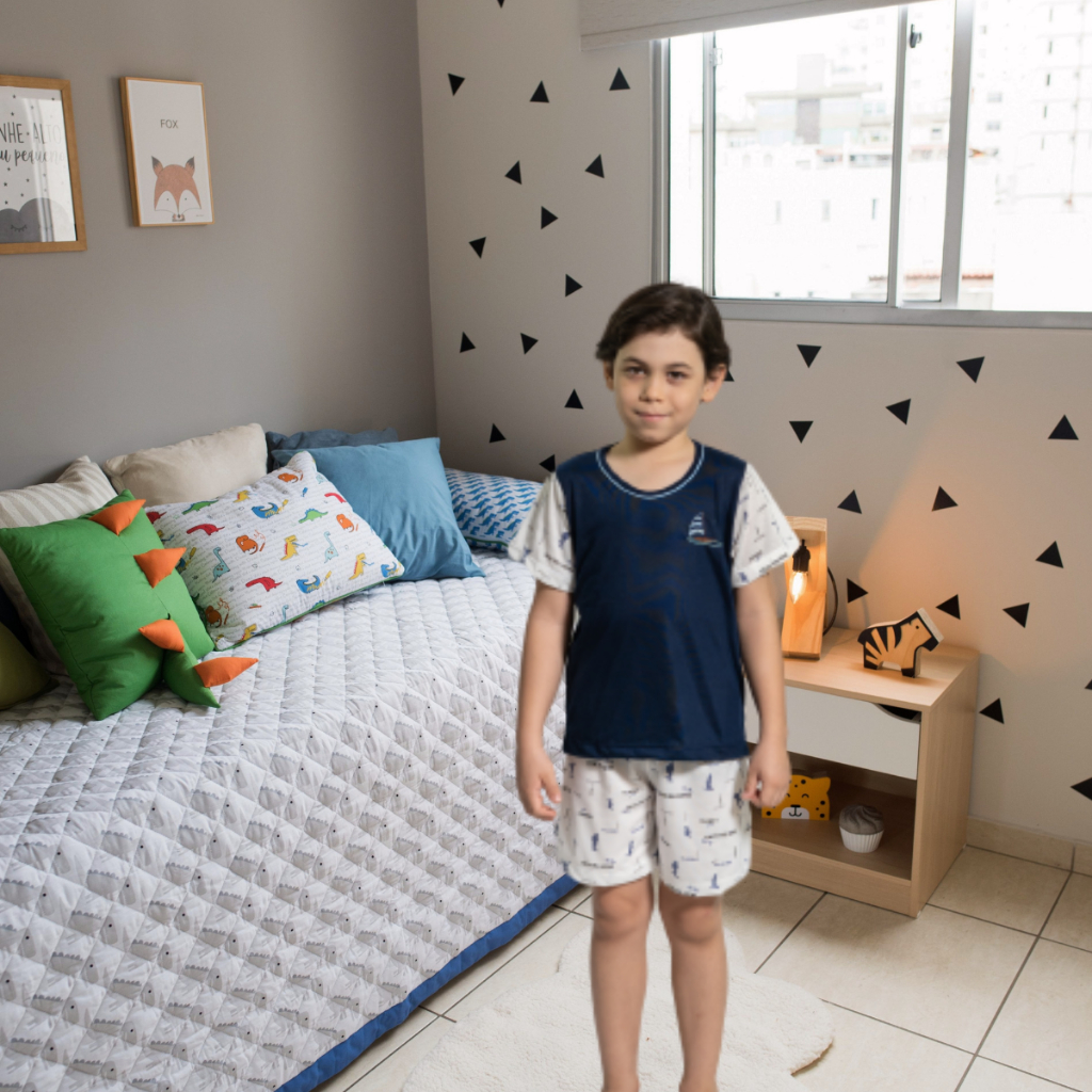 Pijama Bermuda Masculino Infantil Malha Estampada Lisa e Bordado