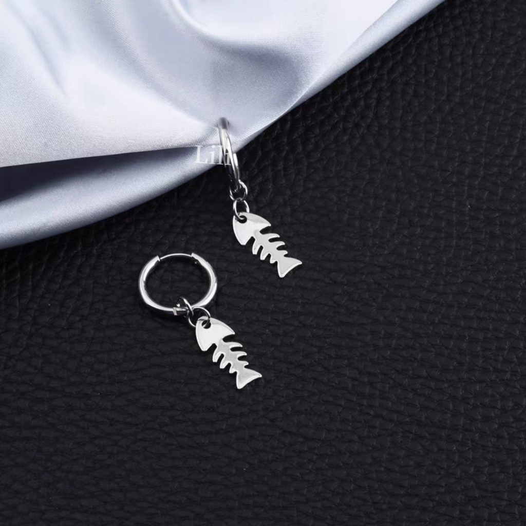 Kit 2 Pares  Brinco Punk de Argola Com Pingente Peixe em Oferta na Shopee