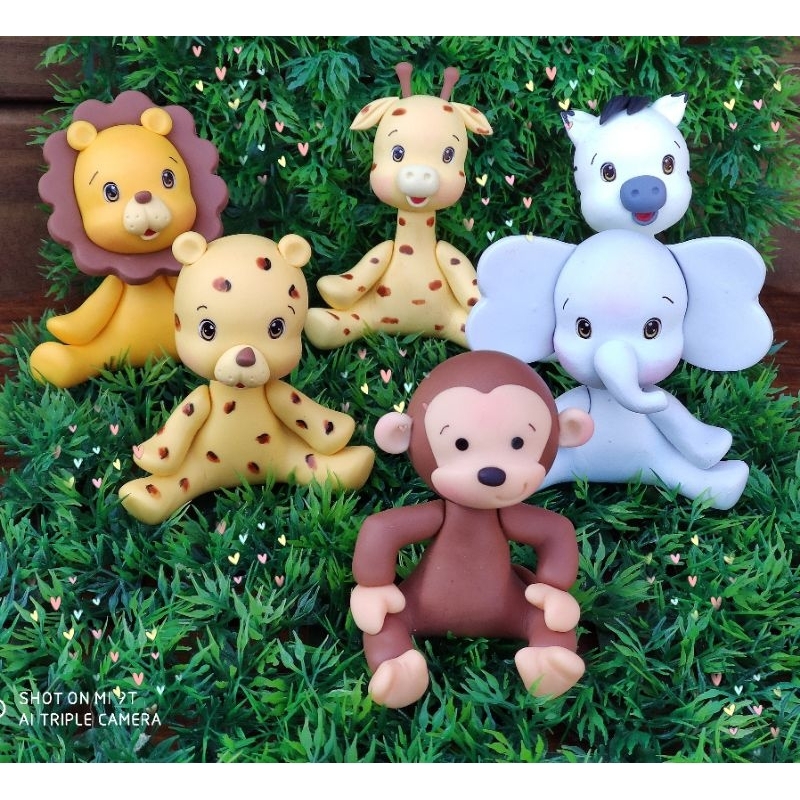 animais safari em biscuit. 5 apliques por 45,00 reais.