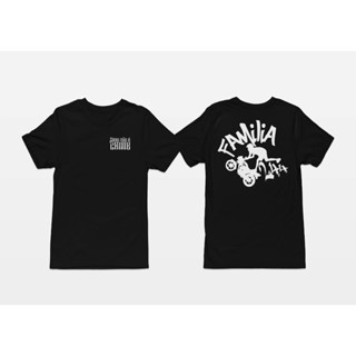 Camiseta Masculina Grau Não É Crime Família 244 Frente Costa