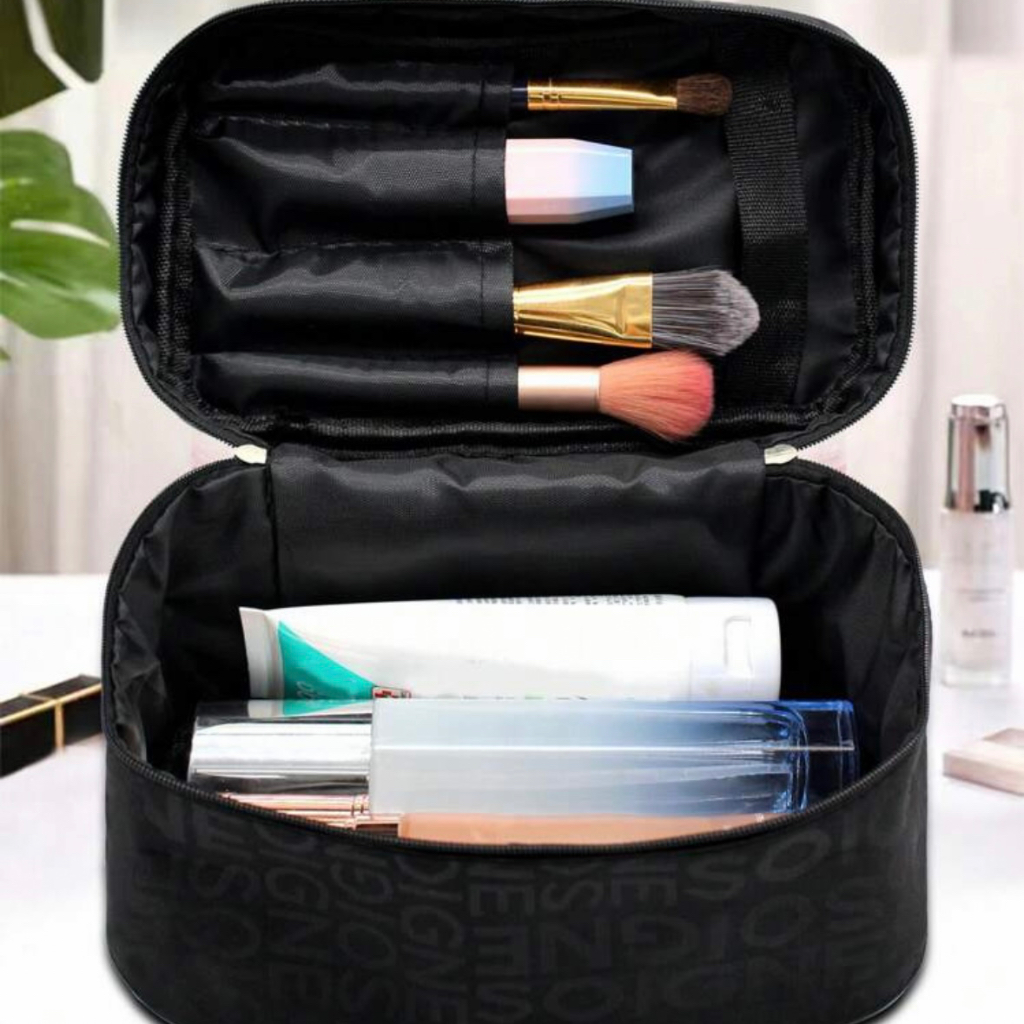 Nécessaire Feminina Para Maquiagem e Produtos Diversos de Beleza