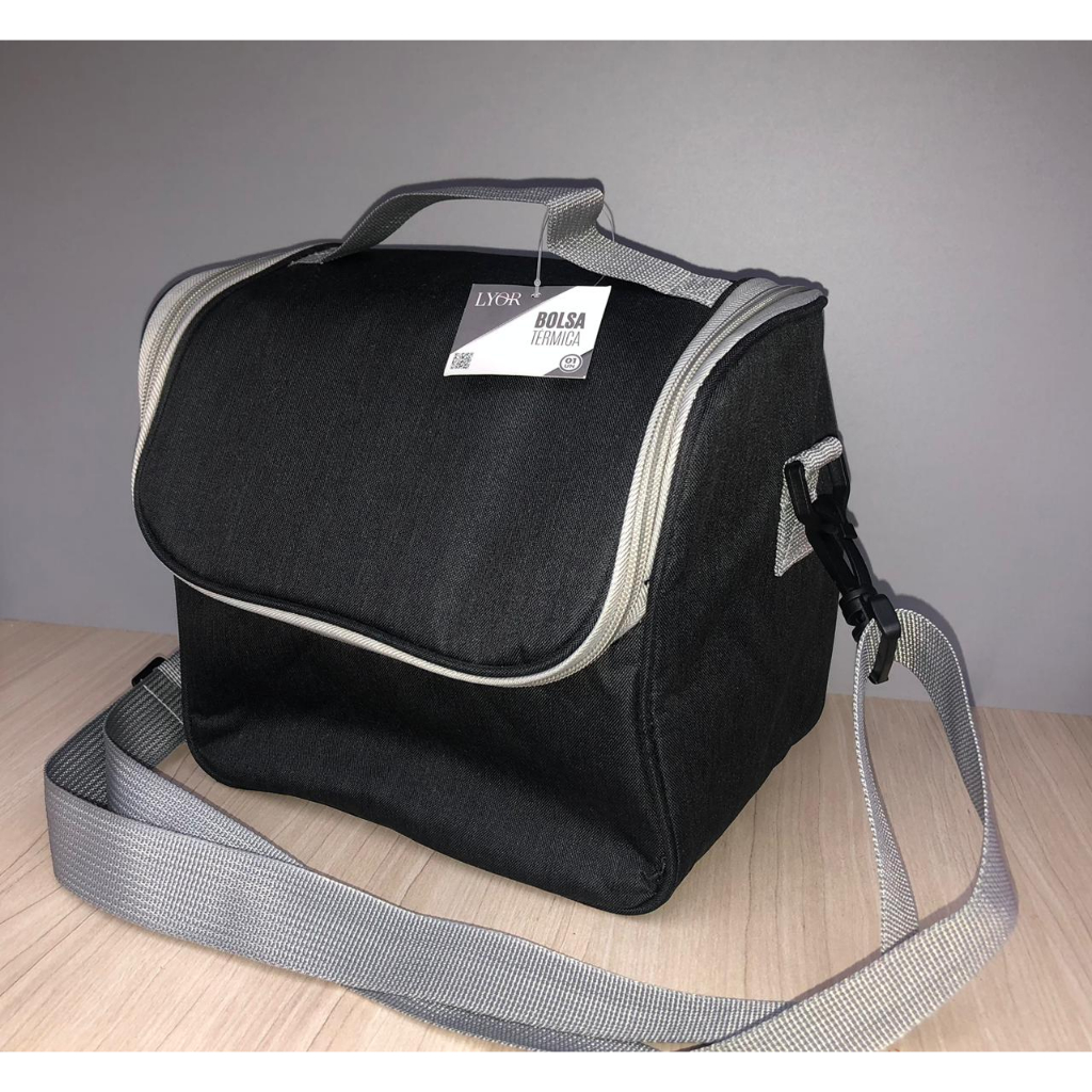 BOLSA TERMICA SUPERFICIE EXTERIOR C/FOLHAS DE PLÁSTICO