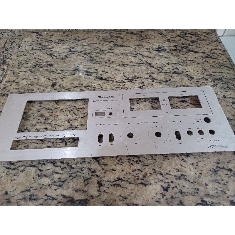 PAINEL FRONTAL DO TAPE DECK TECHNICS 614 USADO