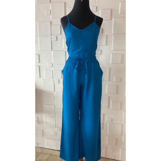 Conjunto Calça Pantalona em viscolinho mais cropped alcinha fina conjunto fresco moderni e elegante.