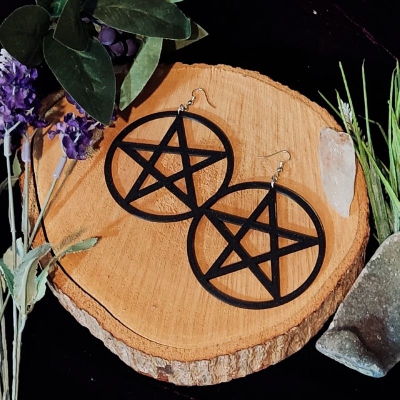 Brinco pentagrama maxi | wicca bruxa gótico em Oferta na Shopee