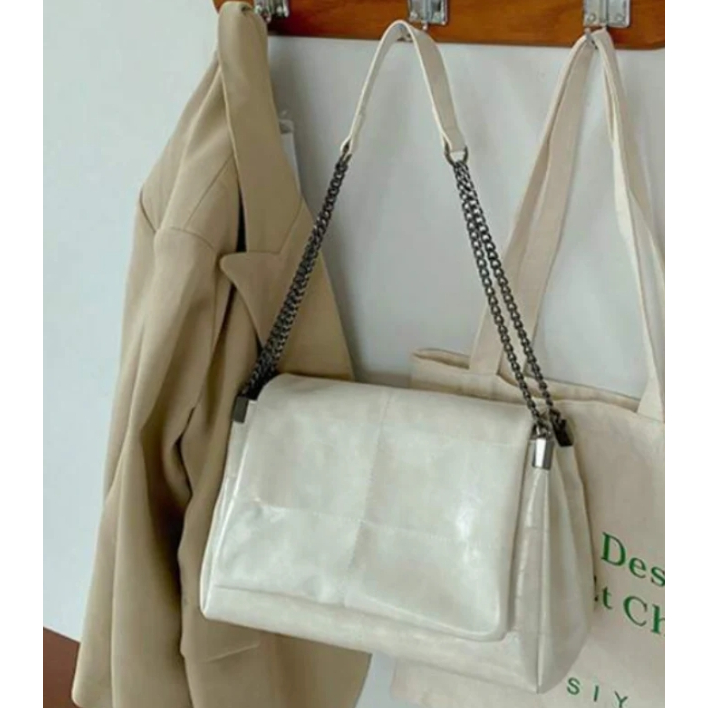 Bolsa Estilo Mensageiro Feminina Com Alça com Detalhe Em Corrente de Ombro em Oferta na Shopee