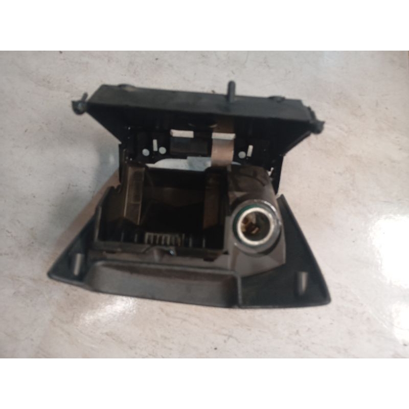 Cinzeiro console central Ford Ka 99/07 97kbb04800ajw