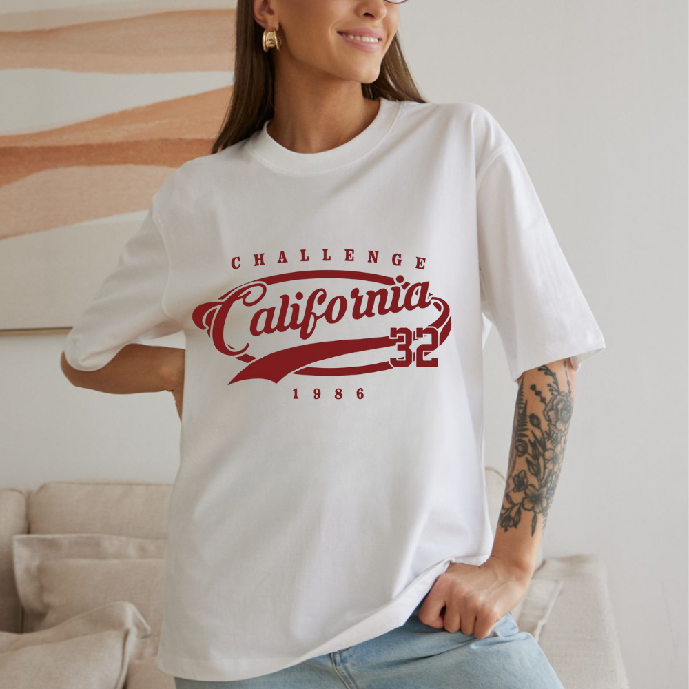 Camiseta Oversized Feminina Branca Estampada California em Algodão Premium Aesthetic Verão Streetwear