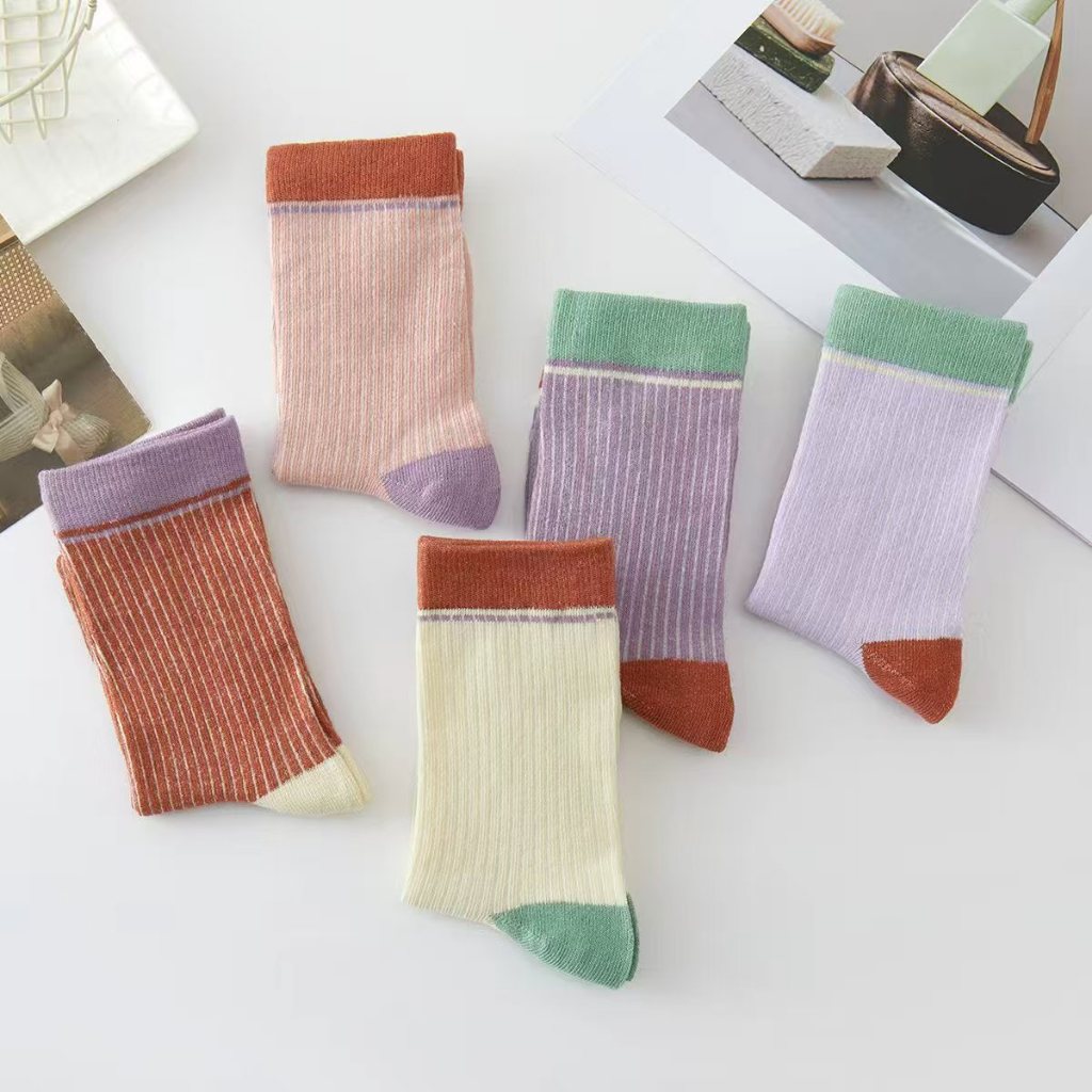 Kit3/6/12 pares de meias femininas listradas multicoloridas, meias elegantes, fofas, casuais e versáteis, tamanhos 35-40 em Oferta na Shopee