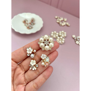 Aplique ramo de flor de metal com pérola colorido 10 ou 5 unidades em Oferta na Shopee