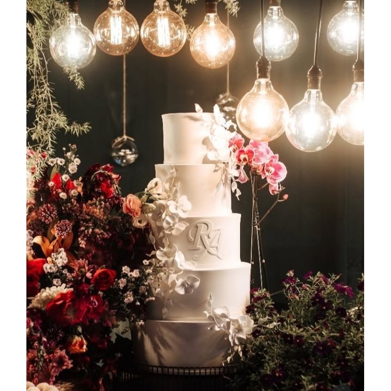Bolo fake casamento orquídeas 5 andares | bolo cenográfico com monograma | bases maciças em EVA  | 60cm x 35cm