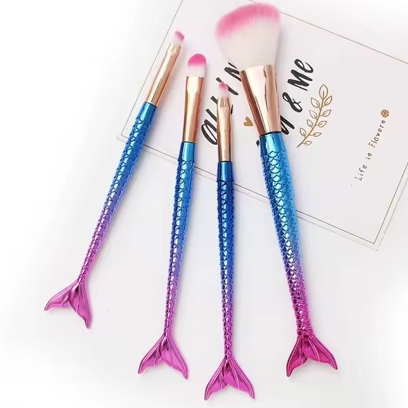 Pincéis Para Maquiagem Sereia Cauda Kit com 4 Multicolor