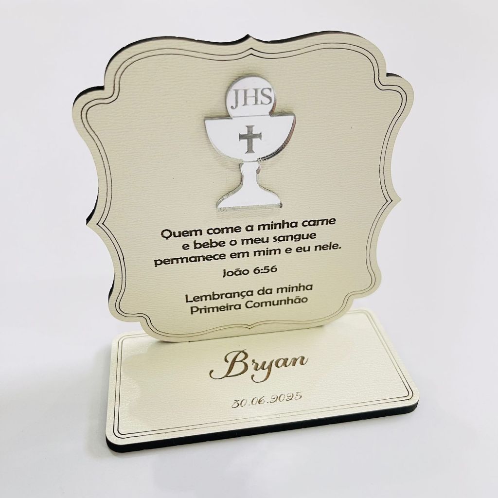 Kit Lembrancinha Primeira Comunhão Eucaristia Personalizada em MDF com Acrílico Espelhado em Oferta na Shopee