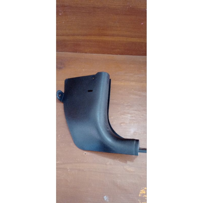 🔹 Soleira da Porta – Lado Passageiro – Chevrolet Corsa / Corsa Wind / Corsa Classic – Original Usada