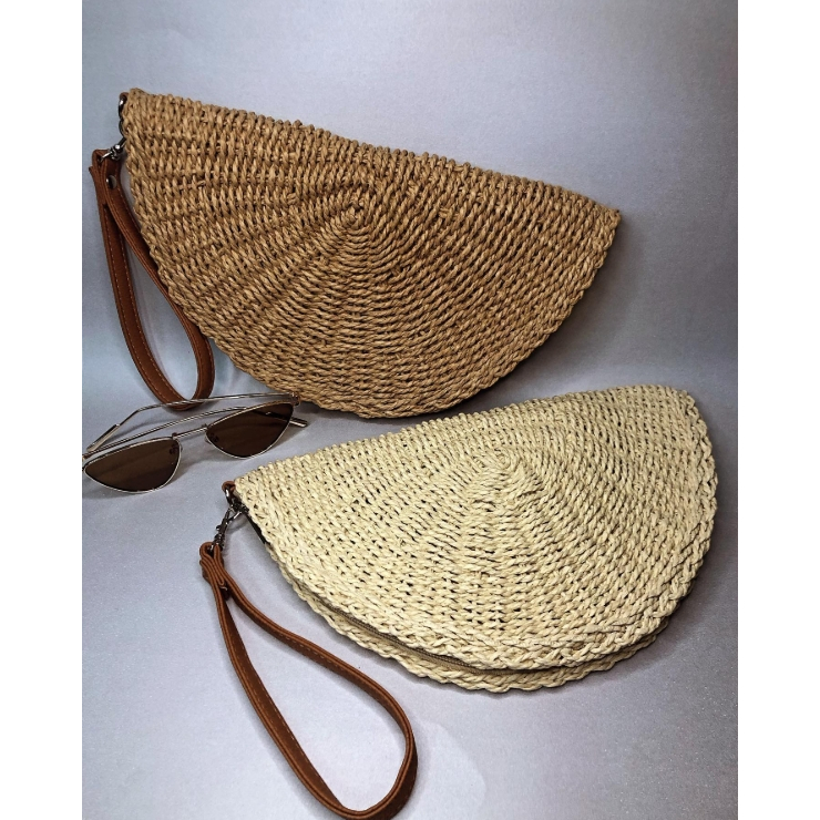CARTEIRA DE MÃO FORMATO LEQUE DE PALHA PRAIA FEMININA DE MAO BOLSO INTERNO FECHO CHIQUE