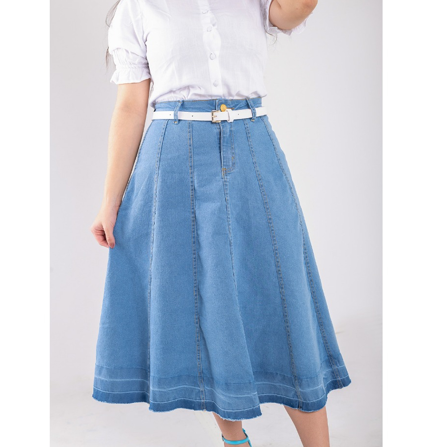 Saia Jeans Rodada Azul Claro Evasê + Cinto Branco De Brinde (Ref. 1246) em Oferta na Shopee