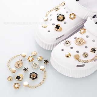 Kit 12pcs Charms para Sandálias Adulto e Feminino -urso fofo/cachorro/ Brilha Brilha Estrelinha em Oferta na Shopee