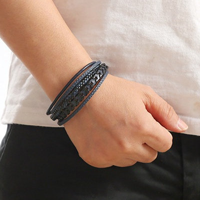 Pulseira masculina de alta qualidade, feita à mão, com fecho magnético de aço titânio, presente popular para feriados em Oferta na Shopee