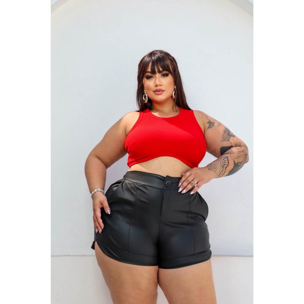 Short Couro Fake Plus Size Feminino