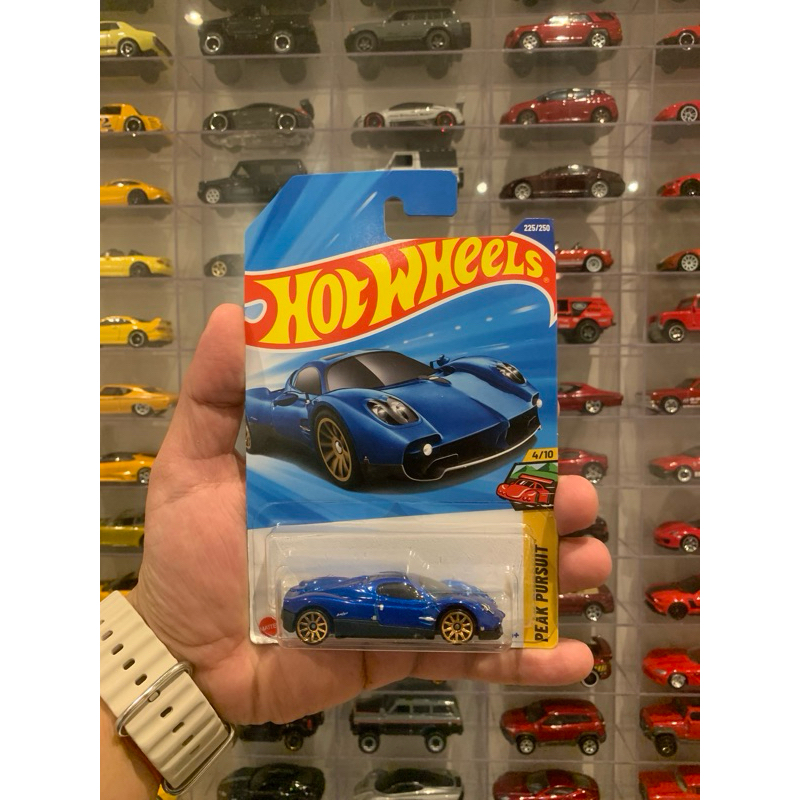 Pagani Utopia Hot Wheels