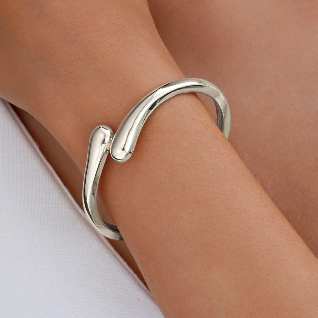 Pulseira Feminina Bracelete Prata Minimalista Elegante Ajustável Semijoia Moderna Luxo Acessório Delicado