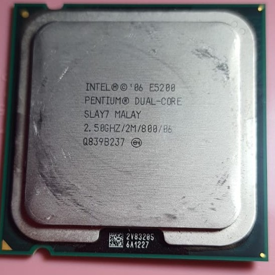 Intel Pentium E5200 Dual Core 2.5ghz / 2mb / 800mhz