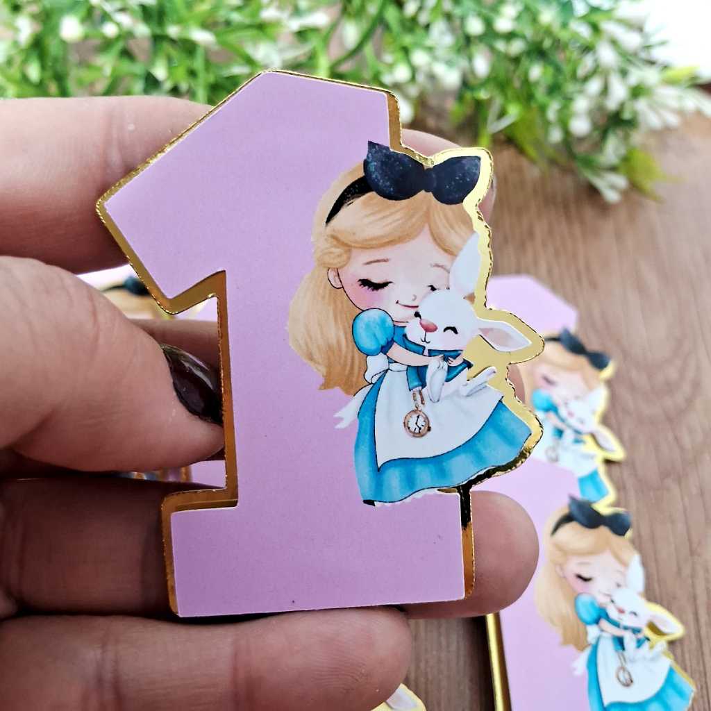 30 Números 3D personalizado tema Alice no país das maravilhas  com acabamento dourado