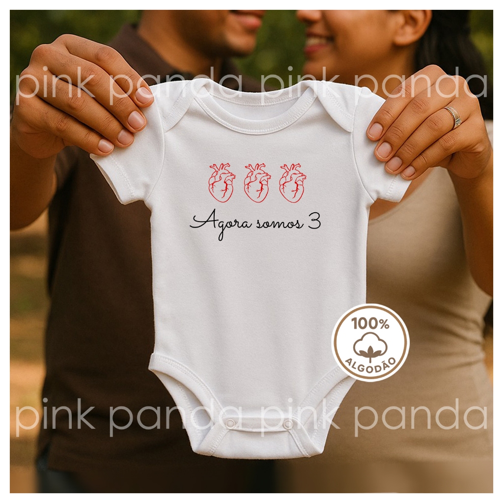 Body Bebê Frase "Agora somos 3" Anúncio Revelação Gravidez