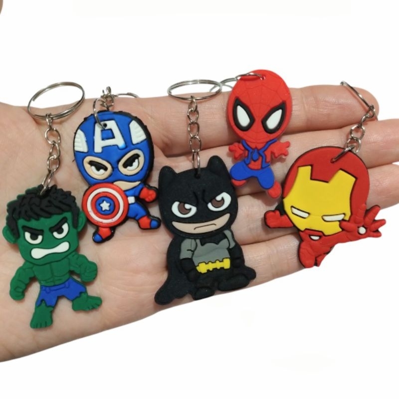 Chaveiro Heróis - kit 10/25  lembrancinha Heróis - chaveiro homem aranha/ mulher maravilha/ desenhos