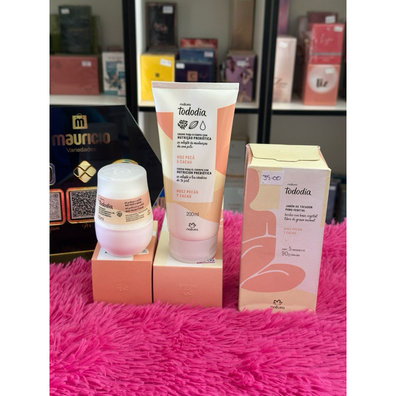 Combo autocuidado natura todo dia hidratante+ roll-on+ caixa de sabonetes