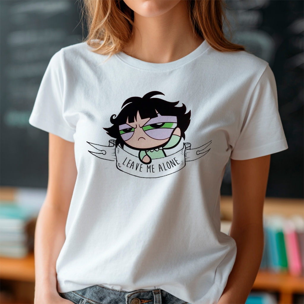 Camiseta Super Poderosas Docinho | Baby Look Feminina Estampada “Leave Me Alone / Deixe Me Em Paz”